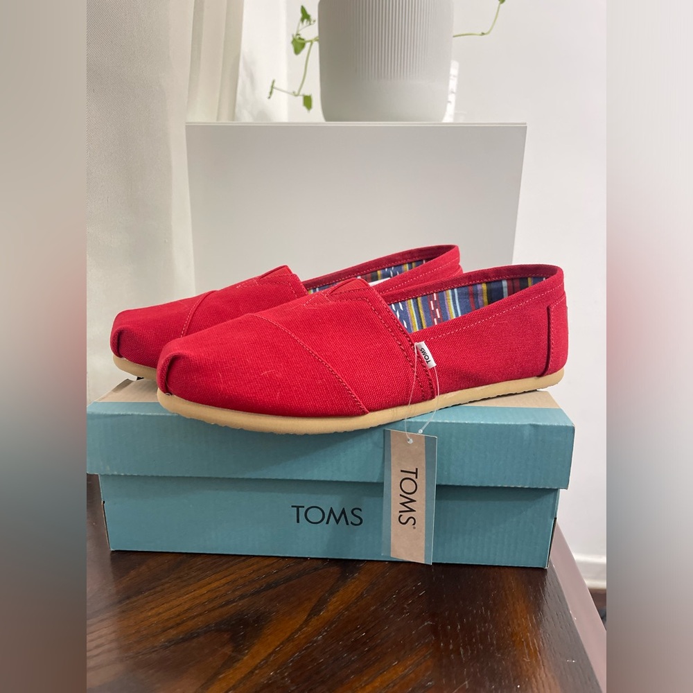 TOMS Alpargata Red Canvas Shoes (WOMEN SIZE 9)